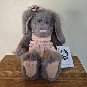 Boyds Bear Plush Bunny "Lottie De Lopear"
